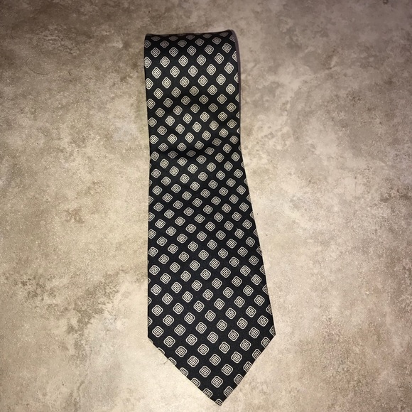 Tie - Picture 3 of 3